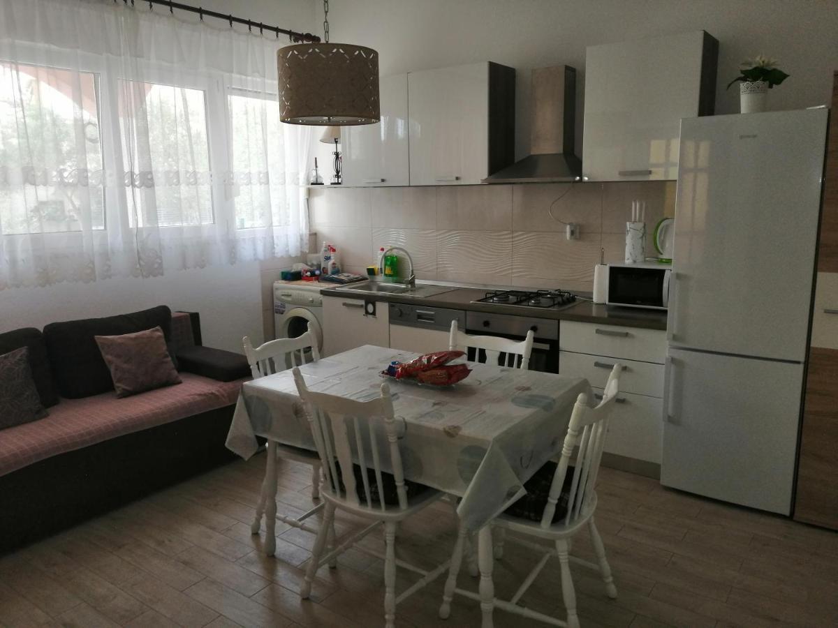 Apartman Mira Zaboric Eksteriør bilde
